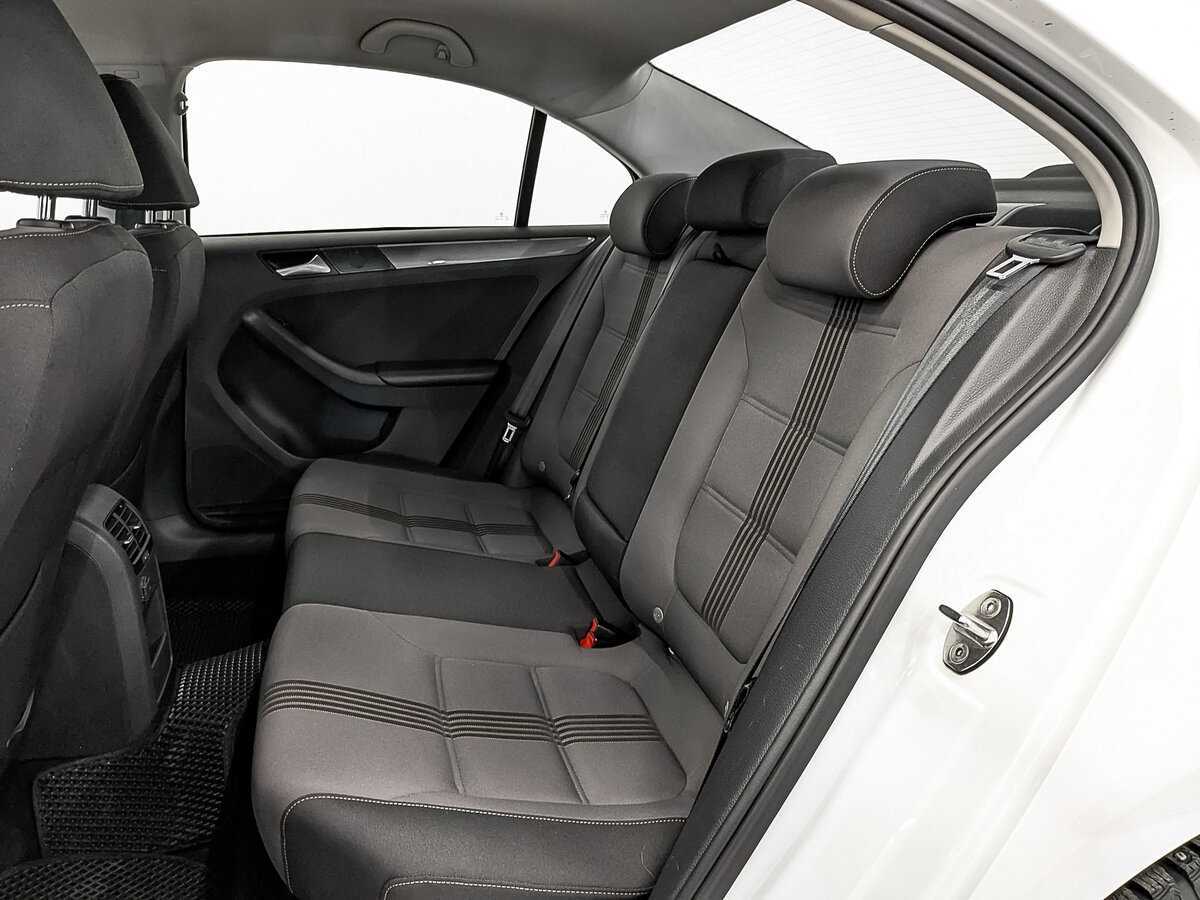 Б/У Фольксваген Джетта 2016 года. Фото: #17