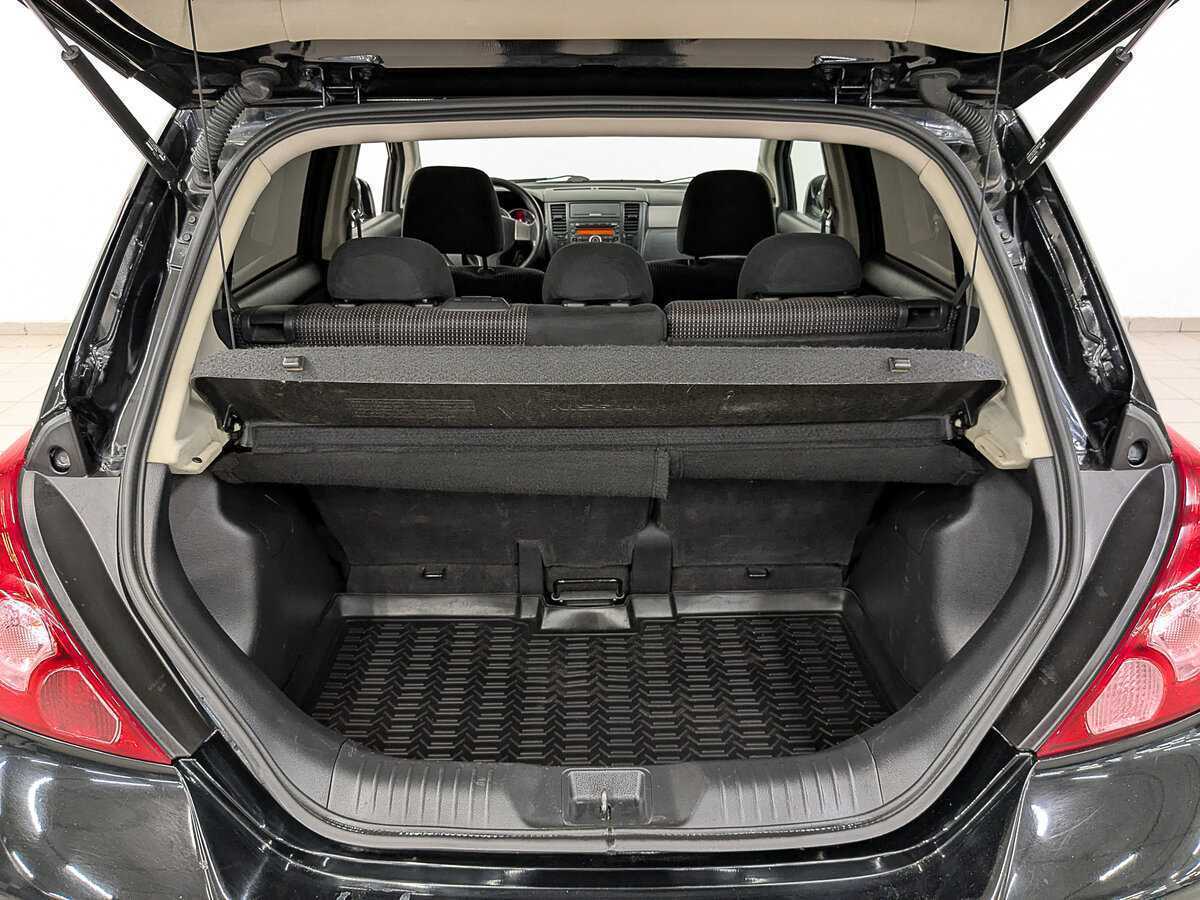 Nissan Tiida 2010 года с пробегом. Фото: #9