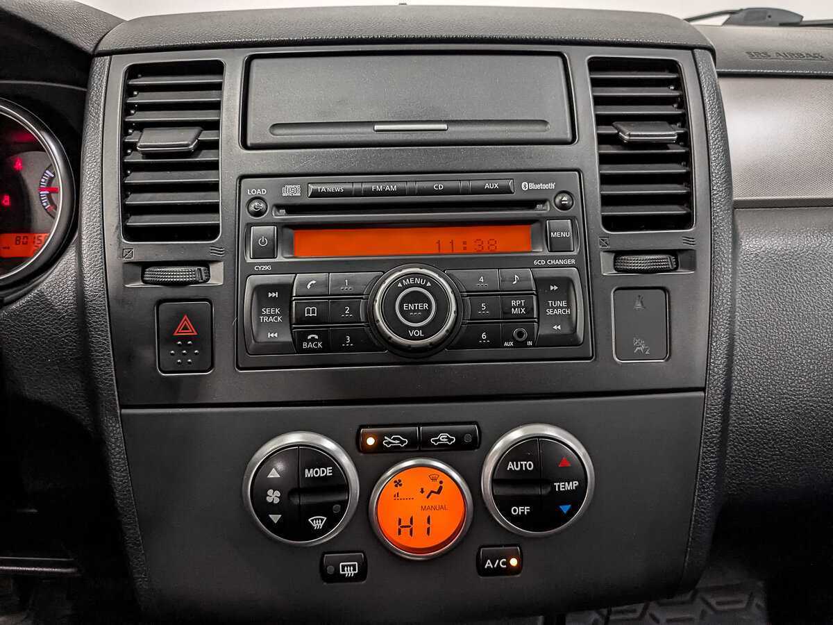 Nissan Tiida 2010 года с пробегом. Фото: #16