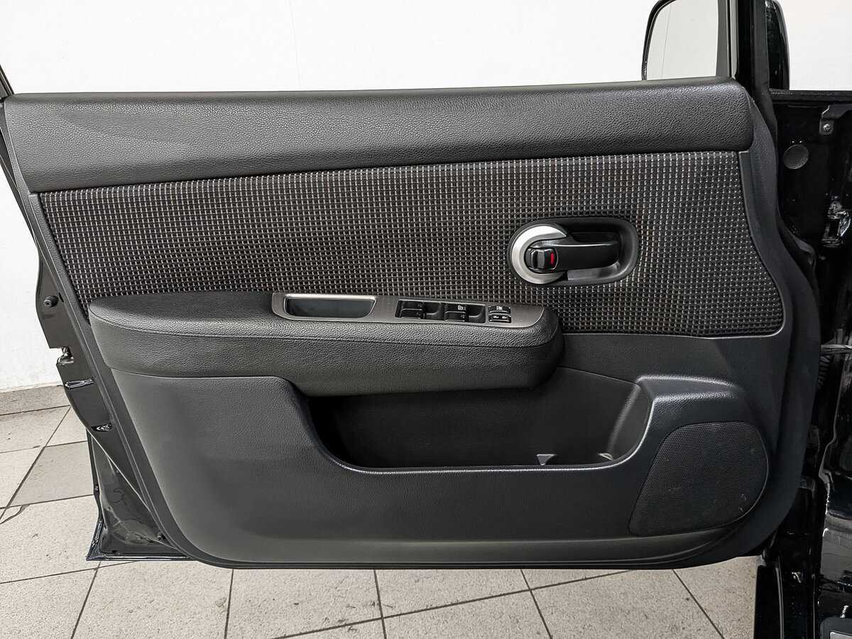 Nissan Tiida 2010 года с пробегом. Фото: #18