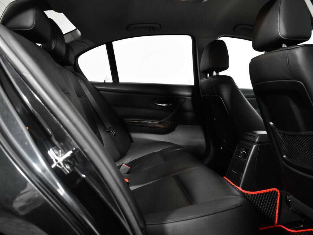 BMW 3 серии 2008 года с пробегом. Фото: #9