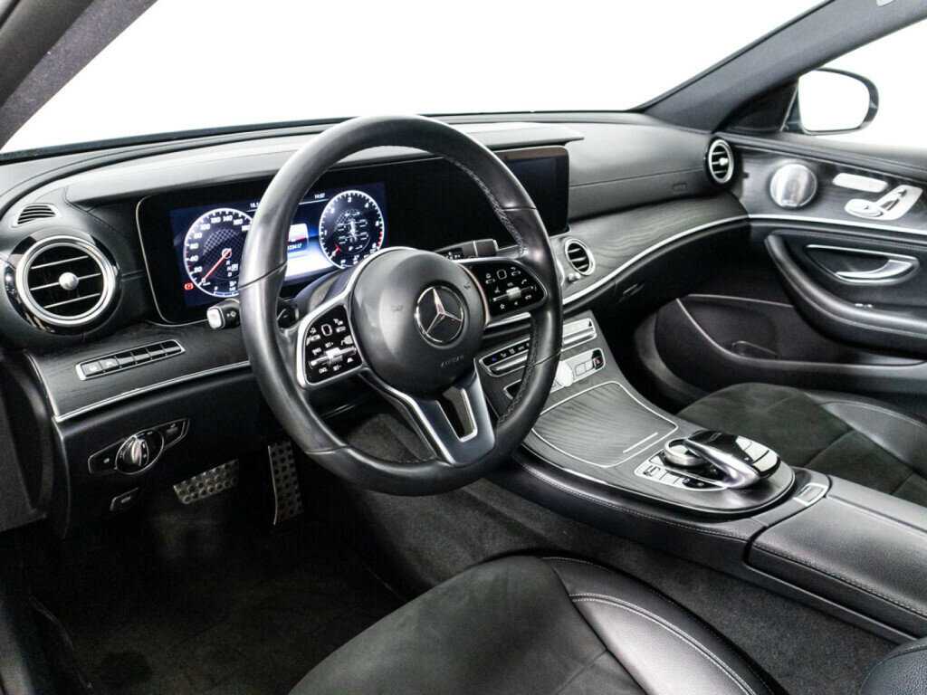 Mercedes-Benz E-Класс 2018 года с пробегом. Фото: #10
