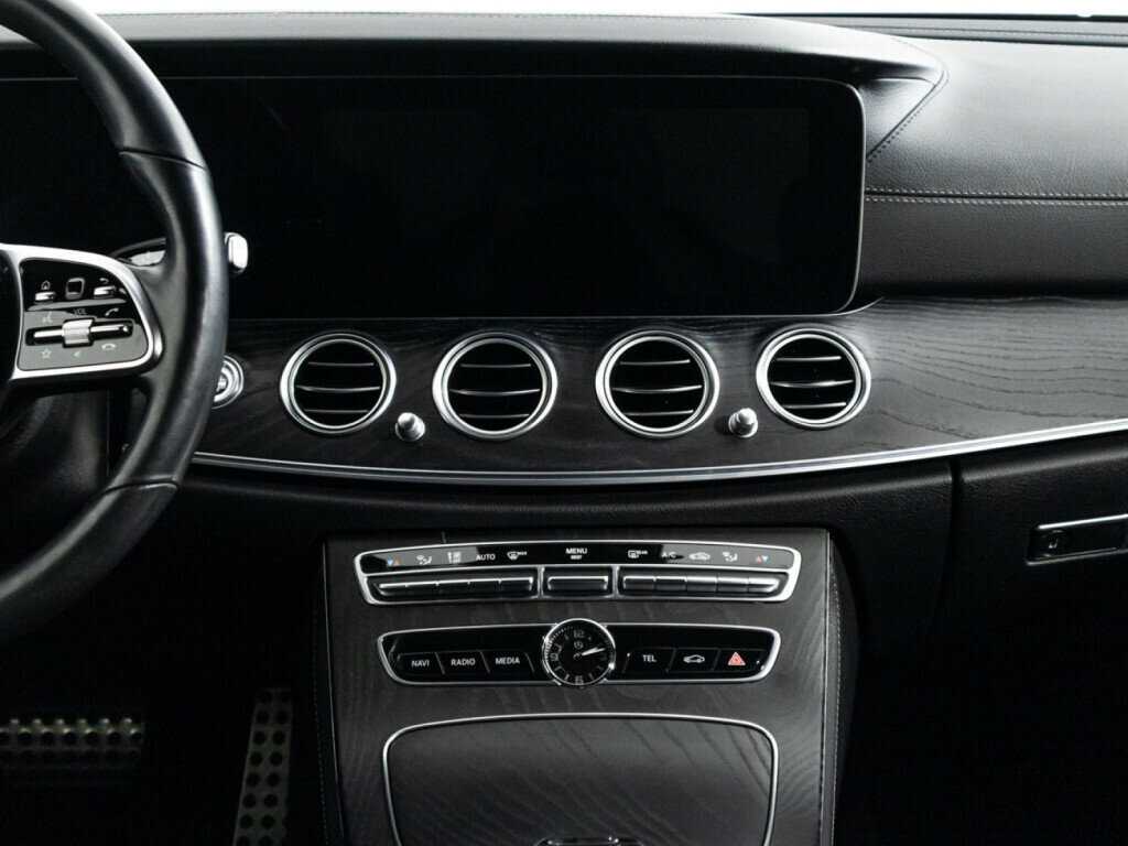 Mercedes-Benz E-Класс 2018 года с пробегом. Фото: #13