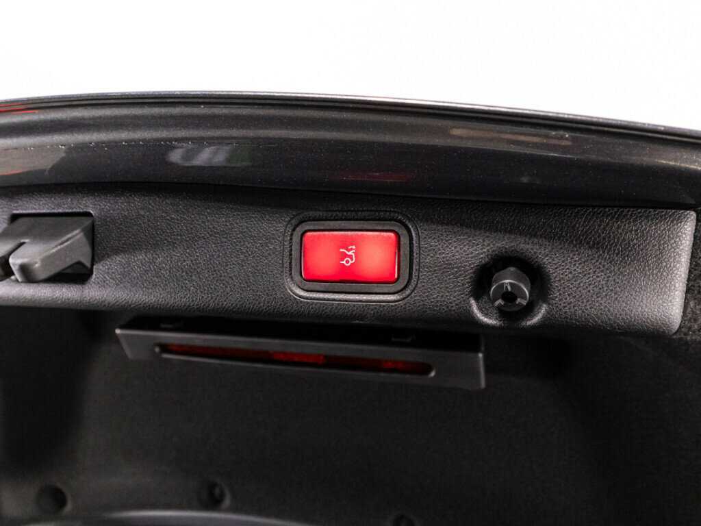 Mercedes-Benz E-Класс 2018 года с пробегом. Фото: #15