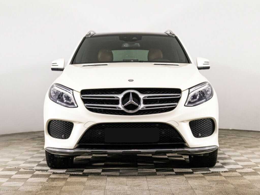 Mercedes-Benz GLE 2015 года с пробегом. Фото: #1