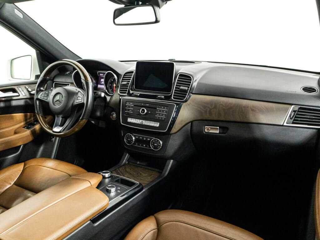 Mercedes-Benz GLE 2015 года с пробегом. Фото: #8