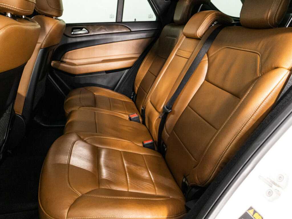 Mercedes-Benz GLE 2015 года с пробегом. Фото: #9