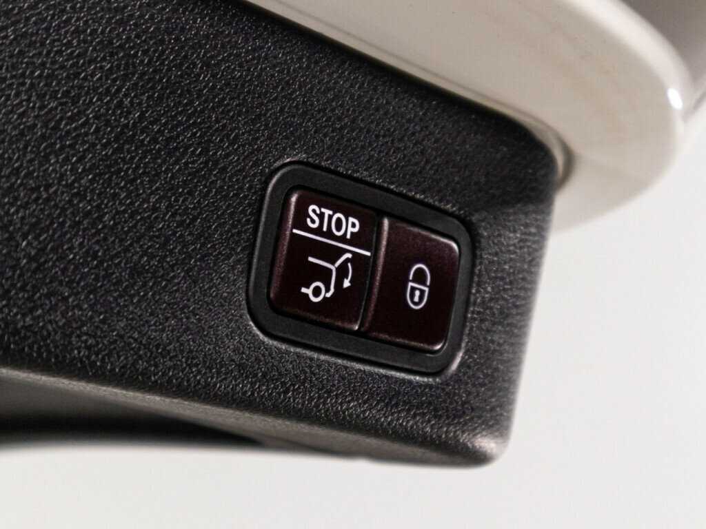 Mercedes-Benz GLE 2015 года с пробегом. Фото: #15