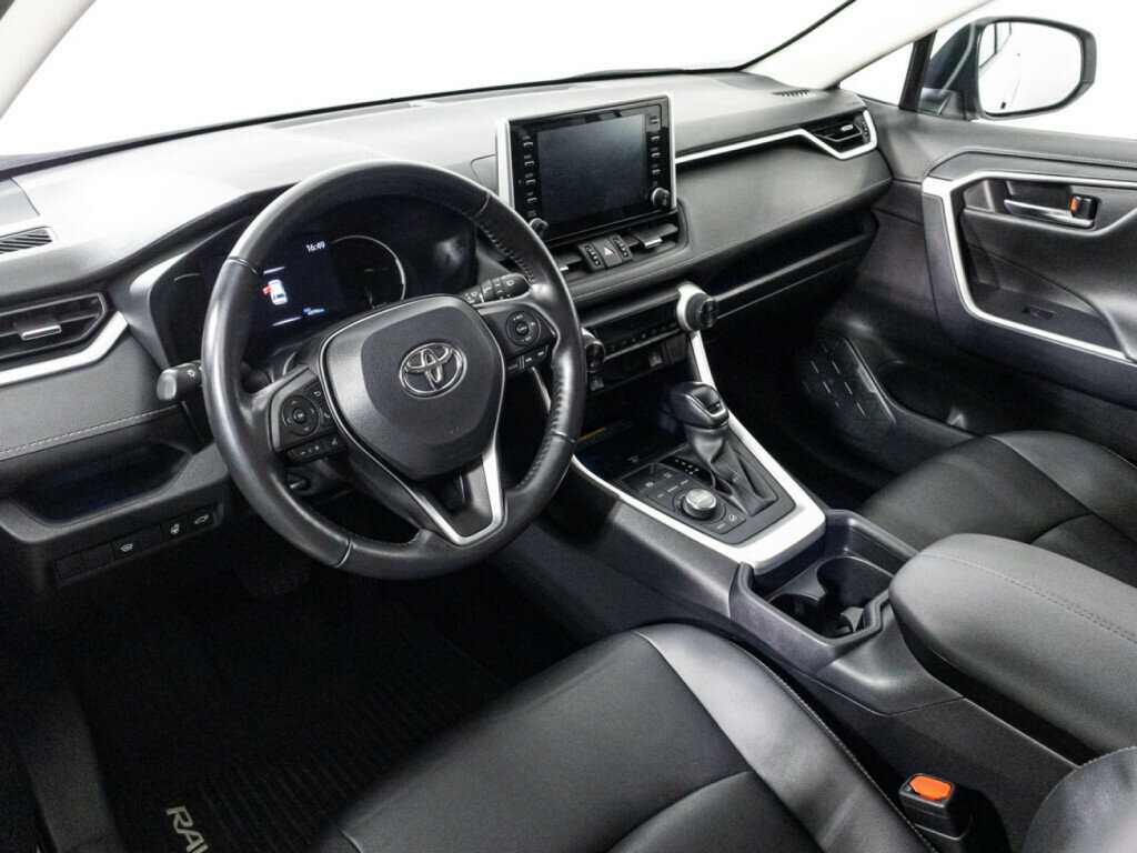 Toyota RAV4 2022 года с пробегом. Фото: #10