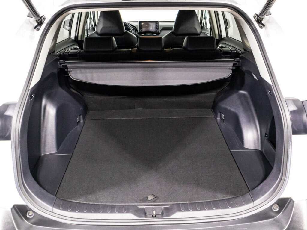 Toyota RAV4 2022 года с пробегом. Фото: #14