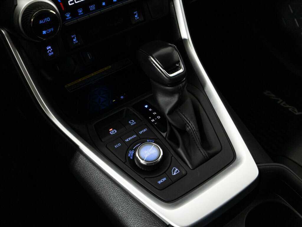 Toyota RAV4 2022 года с пробегом. Фото: #18