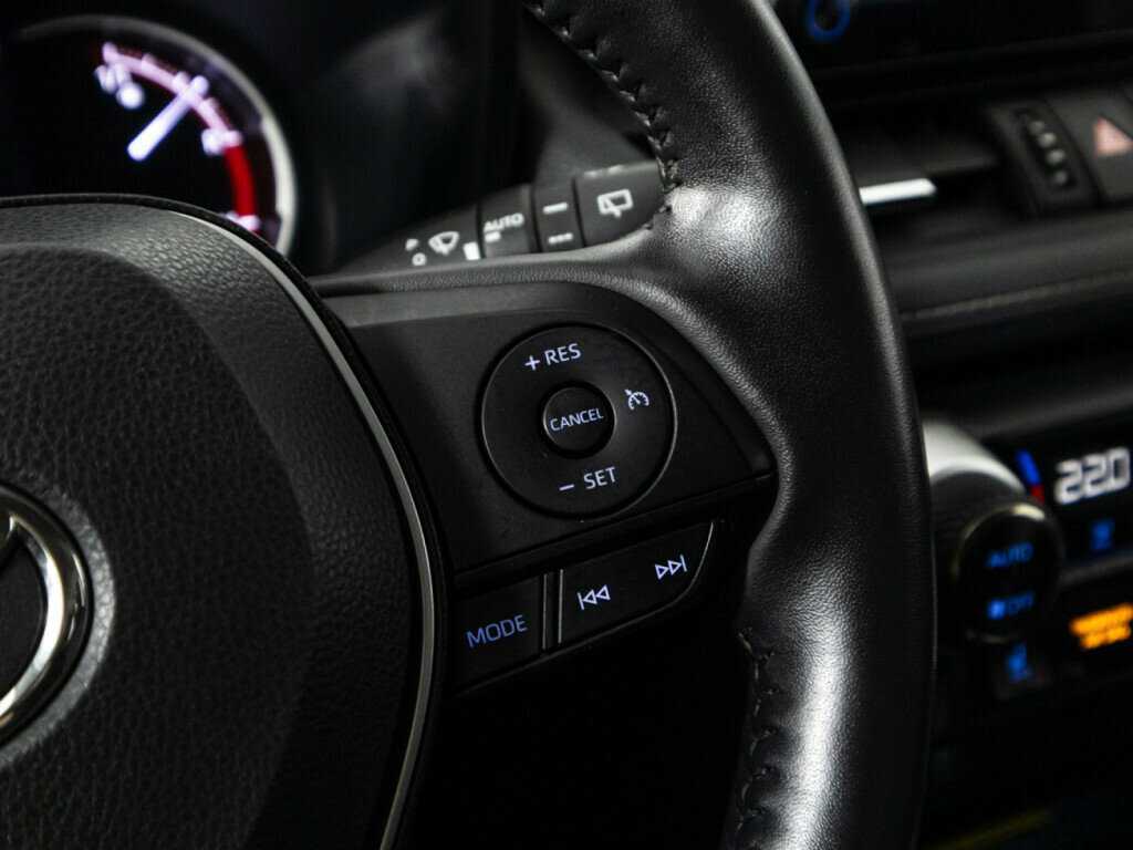 Toyota RAV4 2022 года с пробегом. Фото: #24