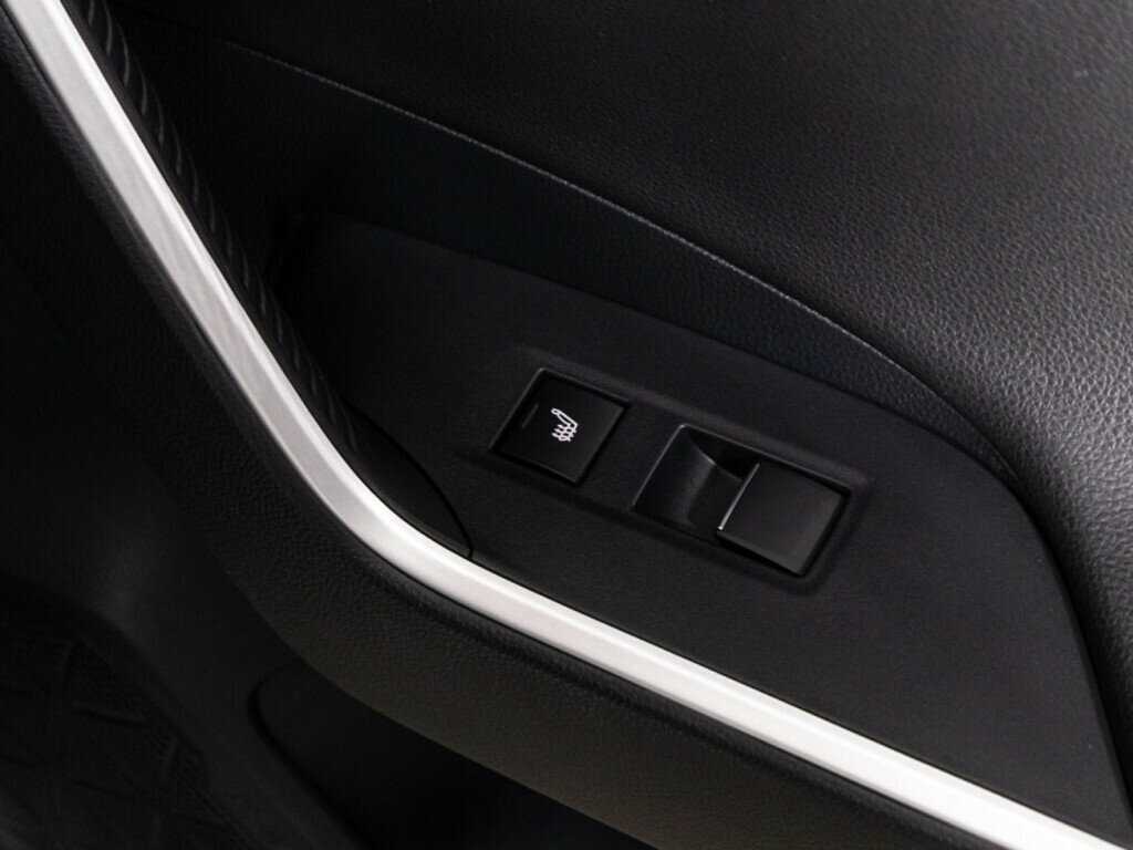 Toyota RAV4 2022 года с пробегом. Фото: #25