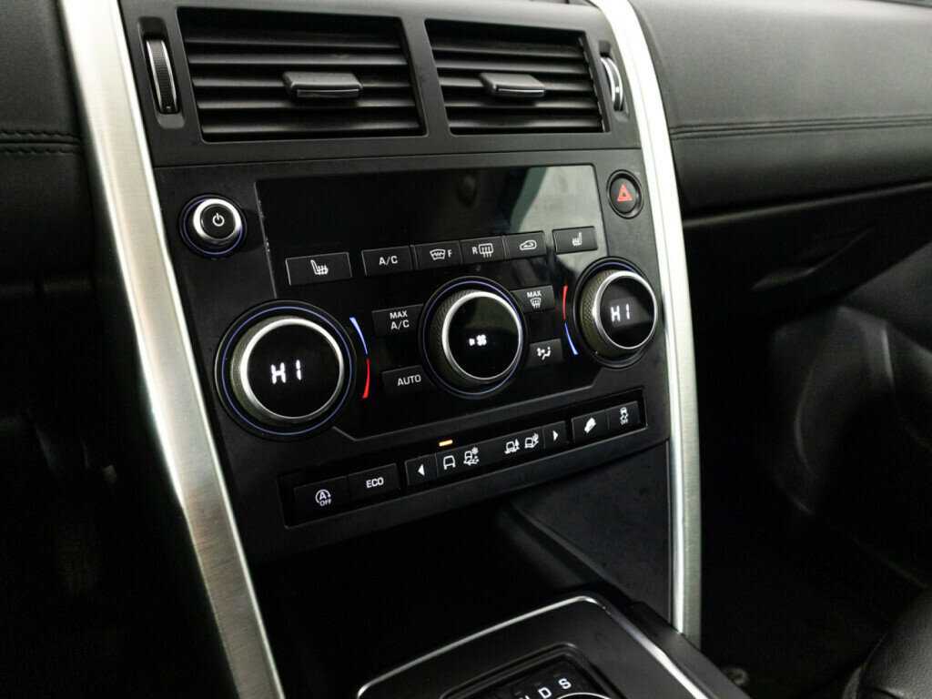 Land Rover Discovery Sport 2019 года с пробегом. Фото: #16