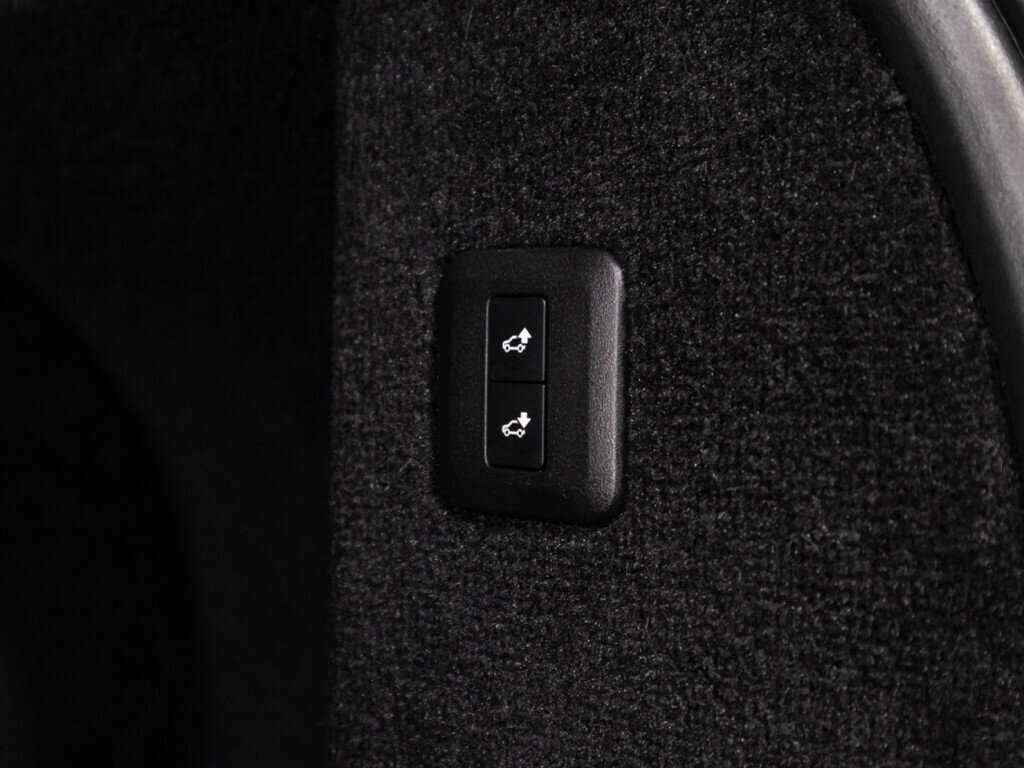 Land Rover Range Rover Sport 2018 года с пробегом. Фото: #15