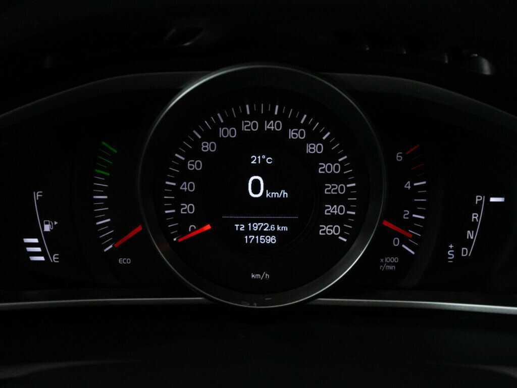 Volvo V40 Cross Country 2014 года с пробегом. Фото: #11