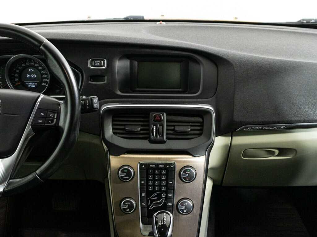 Volvo V40 Cross Country 2014 года с пробегом. Фото: #13