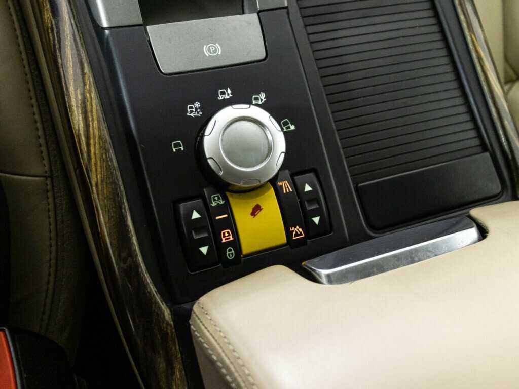 Land Rover Range Rover Sport 2008 года с пробегом. Фото: #18