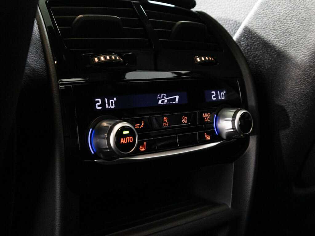 BMW 5 серии 2020 года с пробегом. Фото: #28