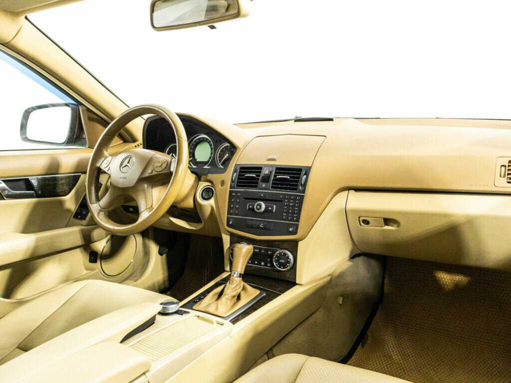 Mercedes-Benz C-Класс 2008 года с пробегом. Фото: #8