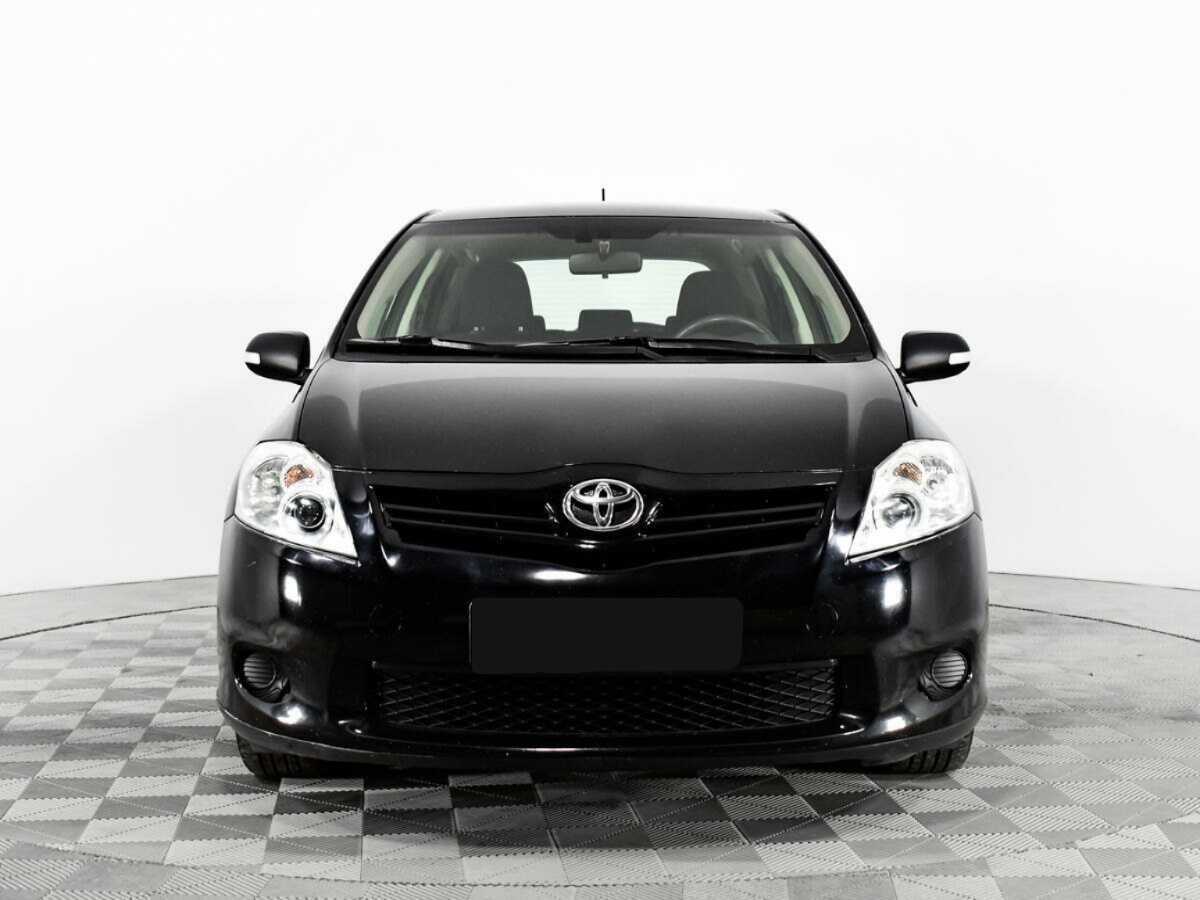 Toyota Auris 2010 года с пробегом. Фото: #1