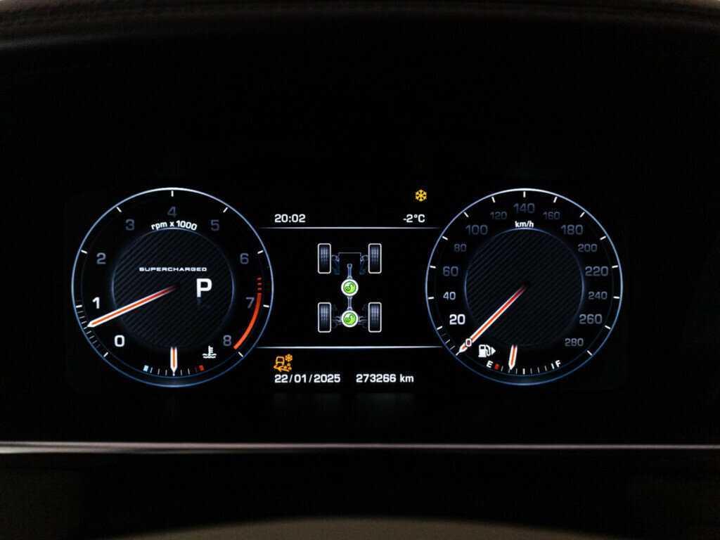 Land Rover Range Rover 2016 года с пробегом. Фото: #11