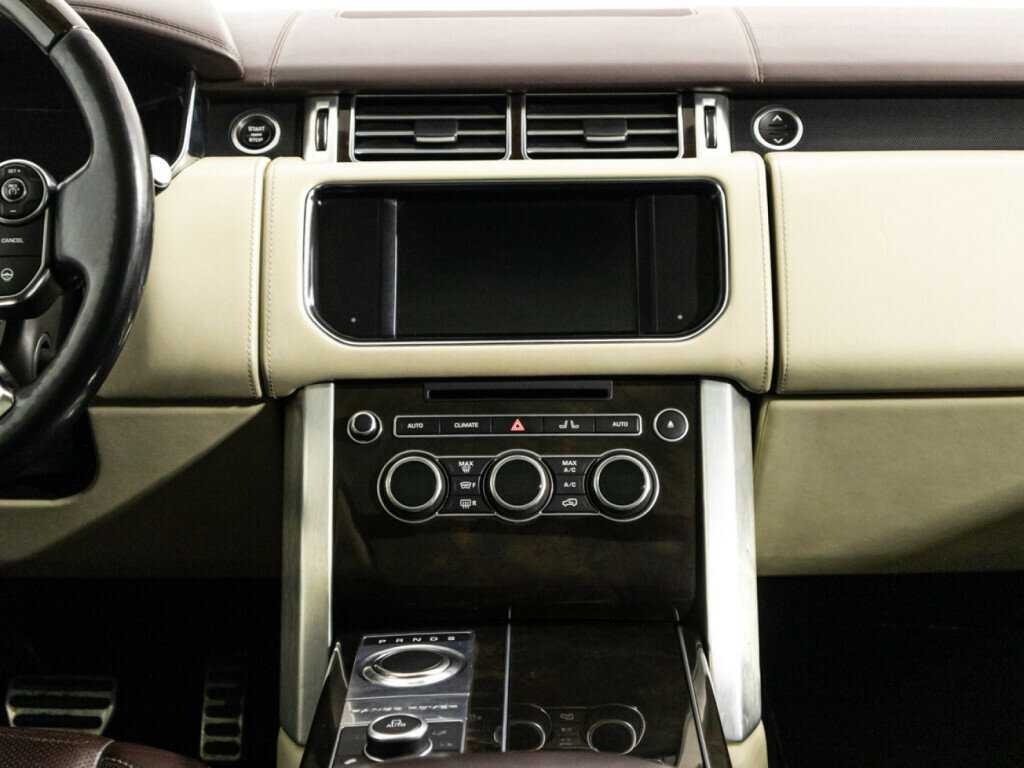 Land Rover Range Rover 2016 года с пробегом. Фото: #13