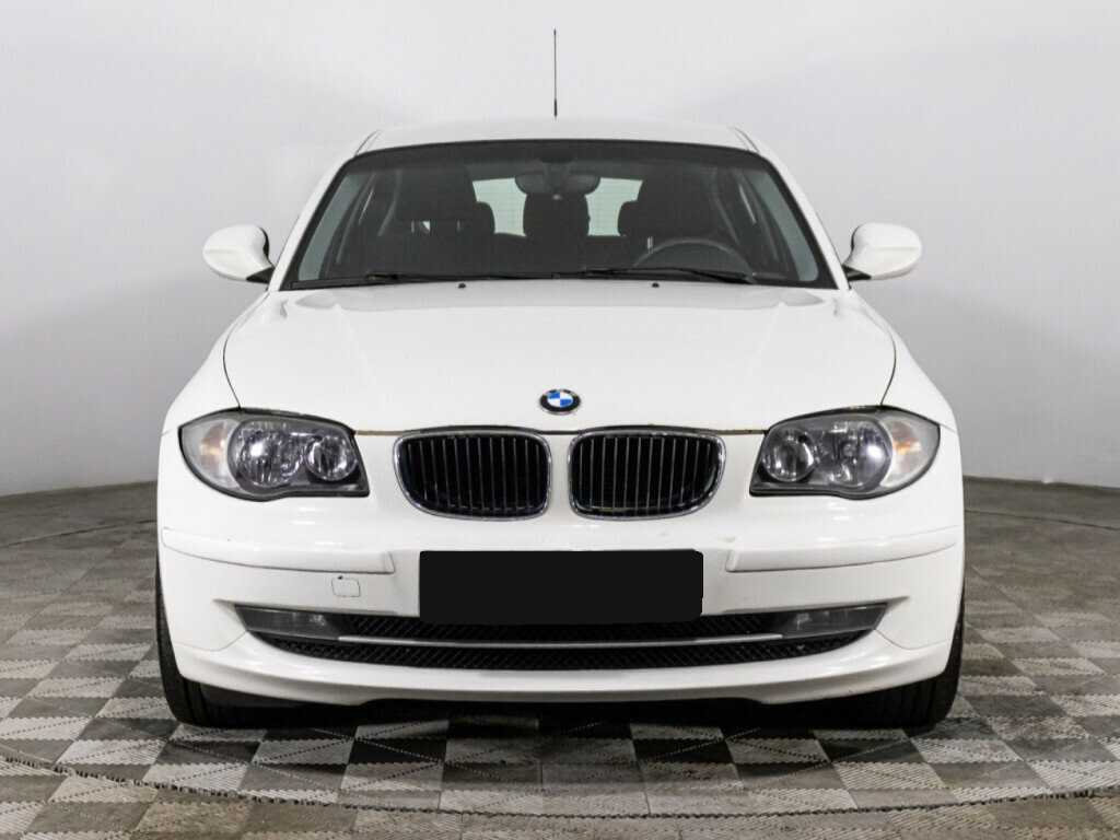 BMW 1 серии 2011 года с пробегом. Фото: #1