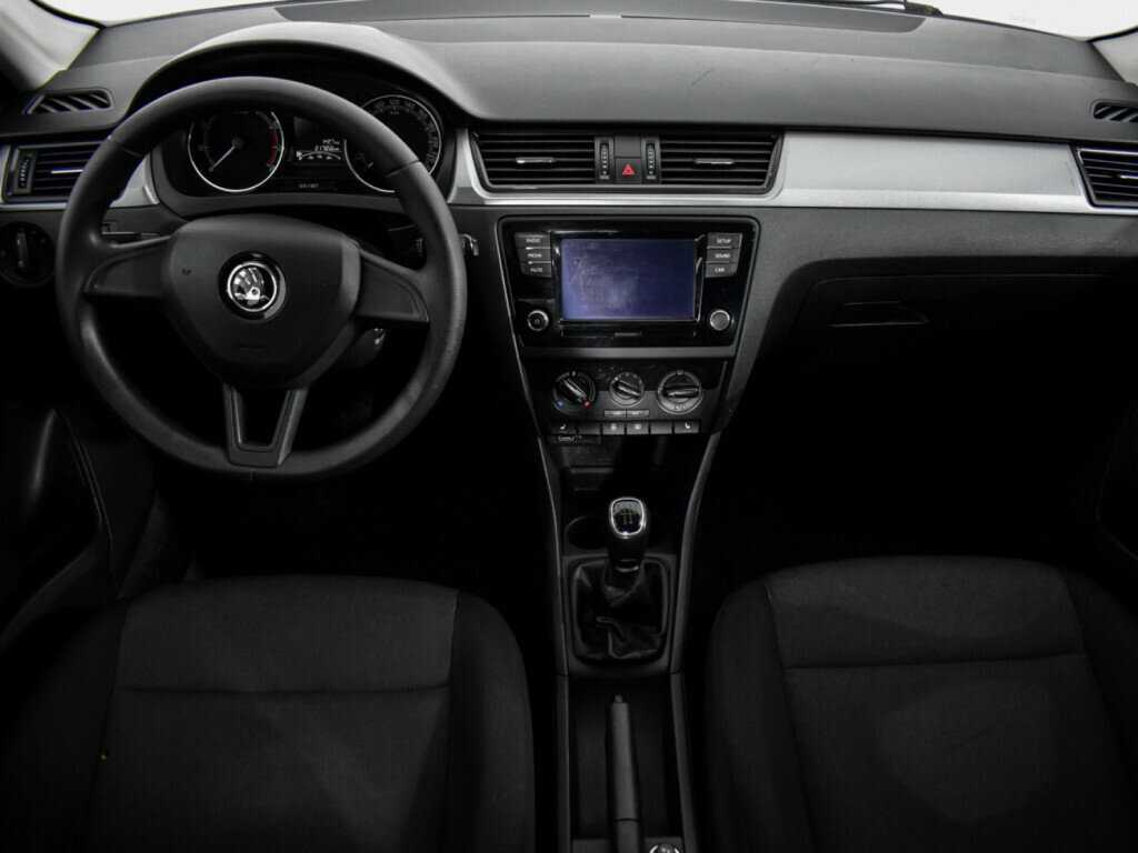 Б/У Шкода Рапид 2018 года. Фото: #11