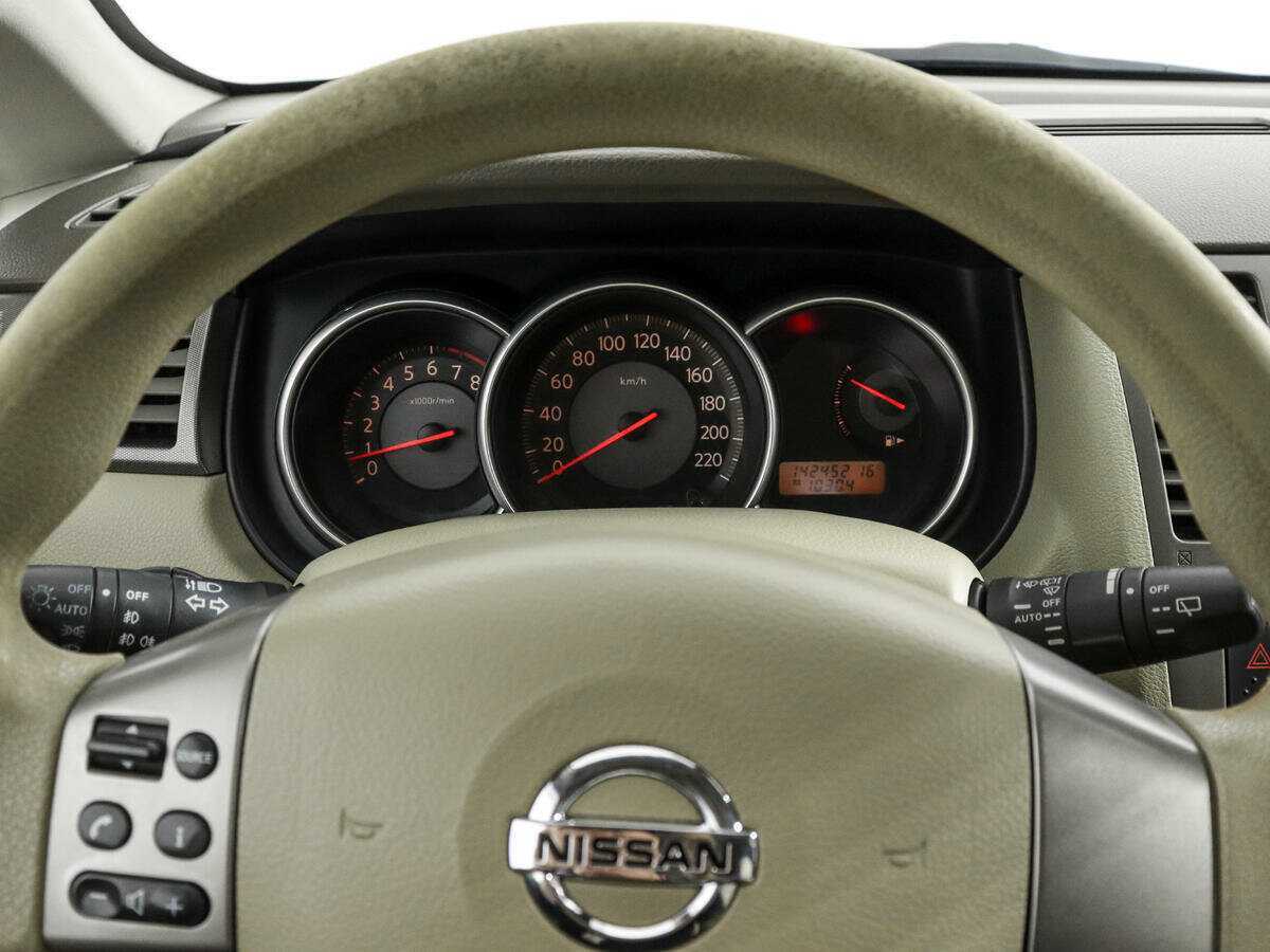 Nissan Tiida 2008 года с пробегом. Фото: #15