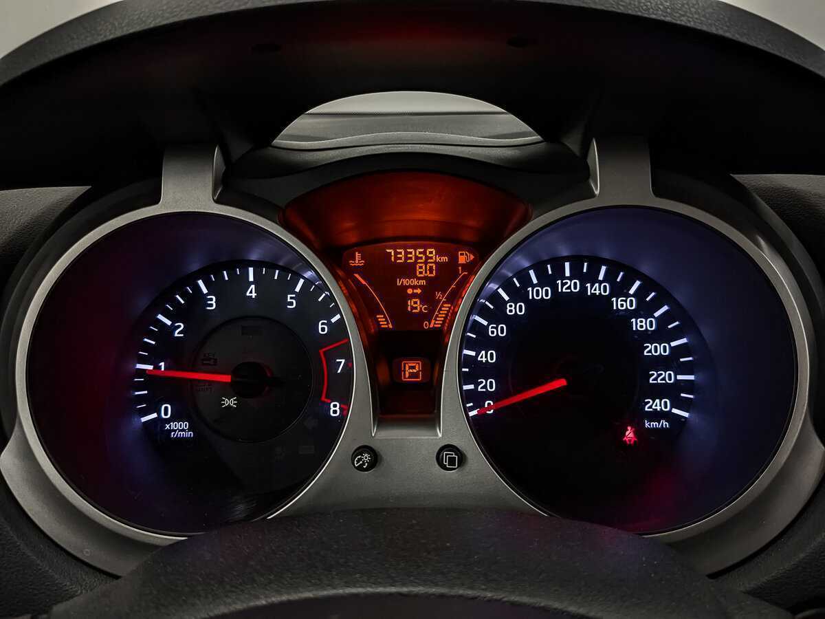 Б/У Ниссан Жук 2014 года. Фото: #15