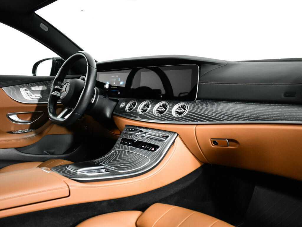 Mercedes-Benz E-Класс 2021 года с пробегом. Фото: #8