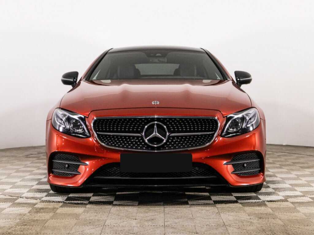 Mercedes-Benz E-Класс 2017 года с пробегом. Фото: #1