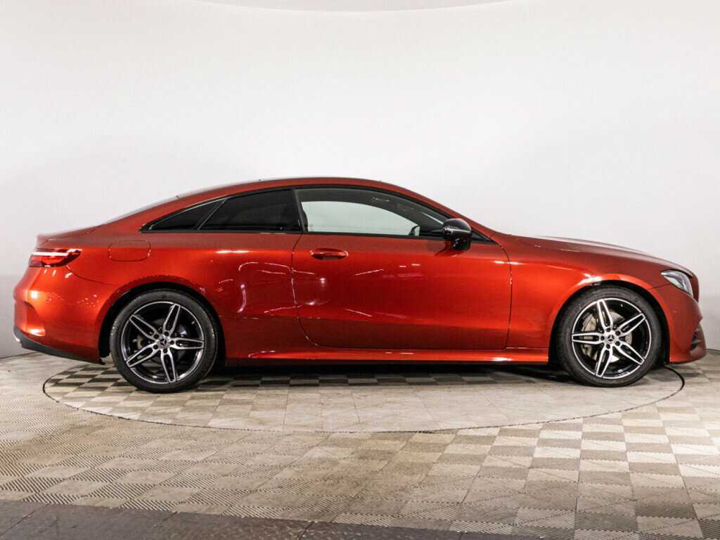 Mercedes-Benz E-Класс 2017 года с пробегом. Фото: #3