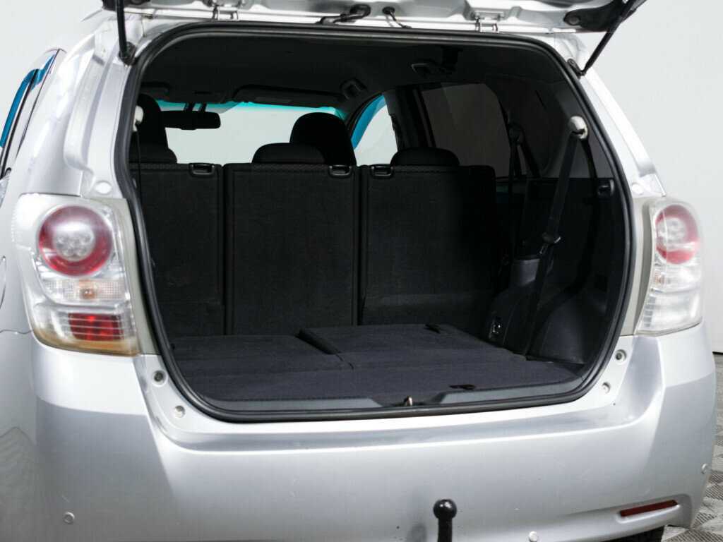 Toyota Verso 2011 года с пробегом. Фото: #6