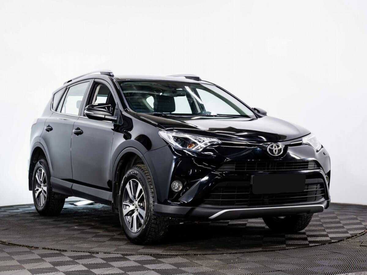 Toyota RAV4 2017 года с пробегом. Фото: #2
