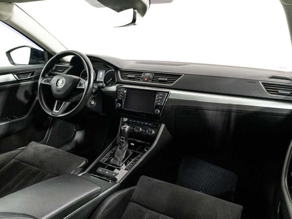 Skoda Superb 2017 года с пробегом. Фото: #8