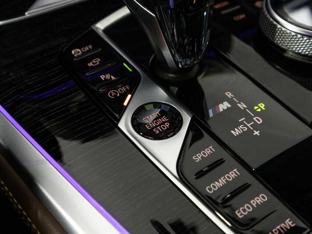 BMW X7 2020 года с пробегом. Фото: #30