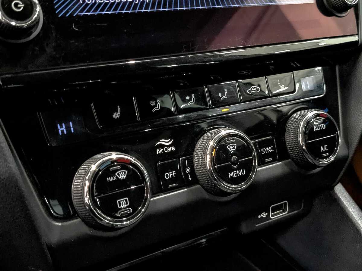 Skoda Octavia 2019 года с пробегом. Фото: #20