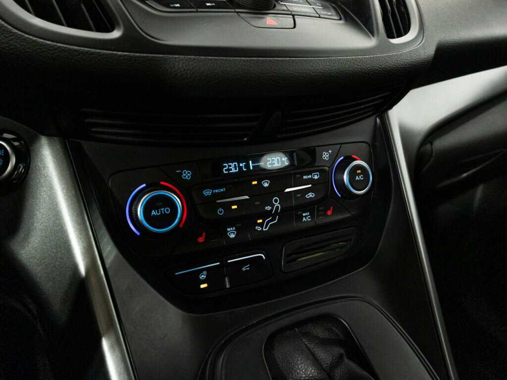 Б/У Форд Куга 2017 года. Фото: #16