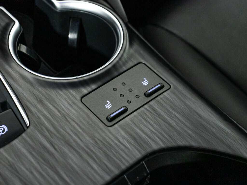 Toyota Camry 2021 года с пробегом. Фото: #17