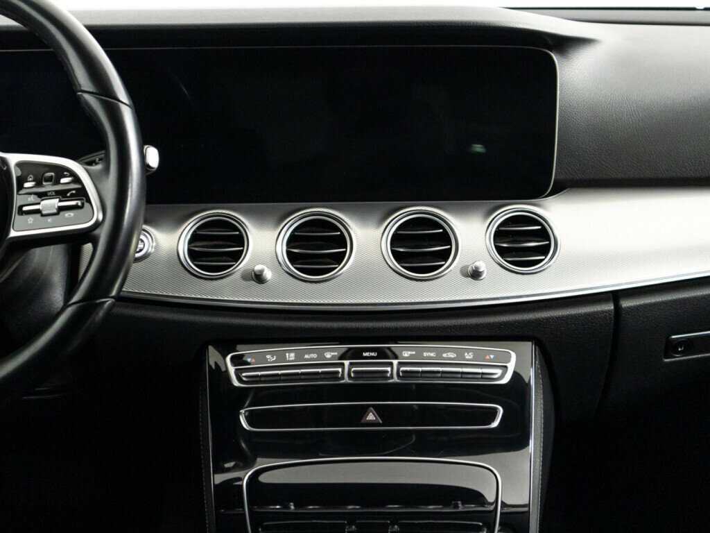 Mercedes-Benz E-Класс 2018 года с пробегом. Фото: #13