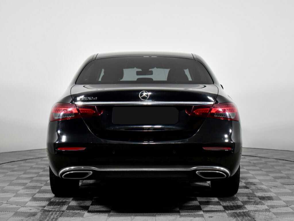 Mercedes-Benz E-Класс 2021 года с пробегом. Фото: #3