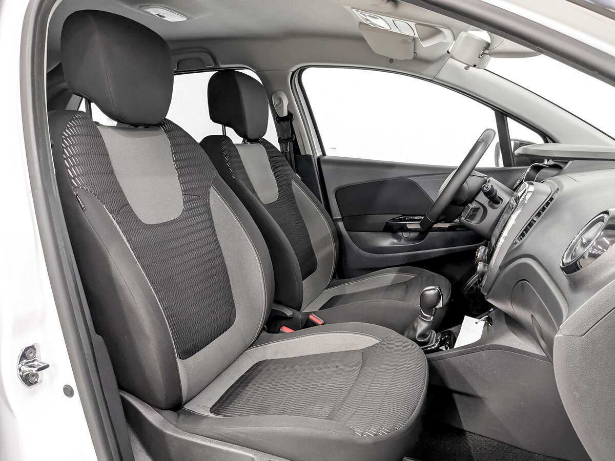 Б/У Рено Каптюр 2017 года. Фото: #22