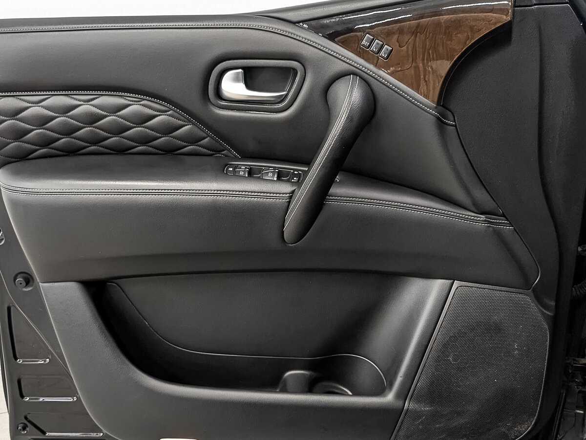 Infiniti QX80 2018 года с пробегом. Фото: #17