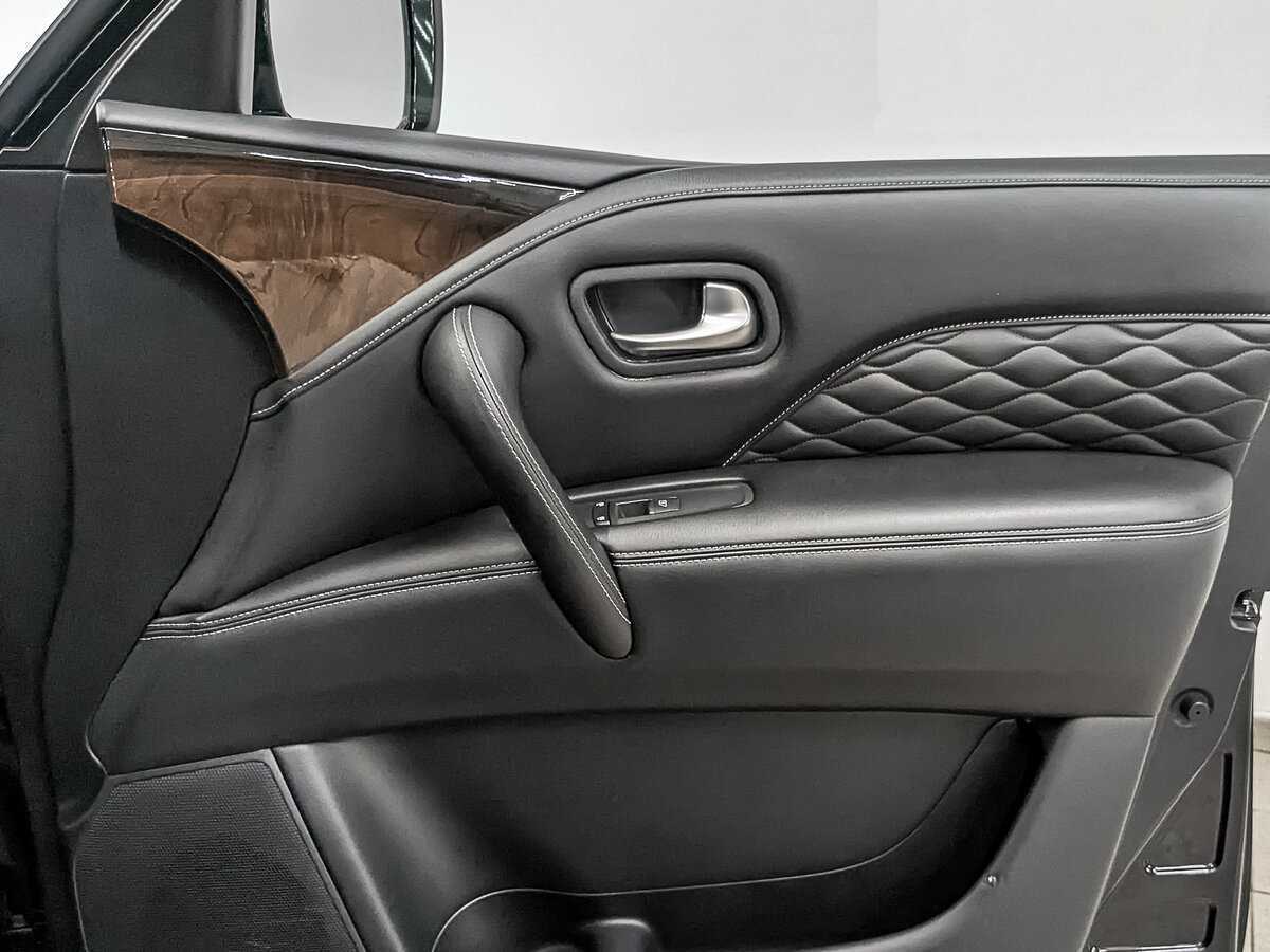 Infiniti QX80 2018 года с пробегом. Фото: #22