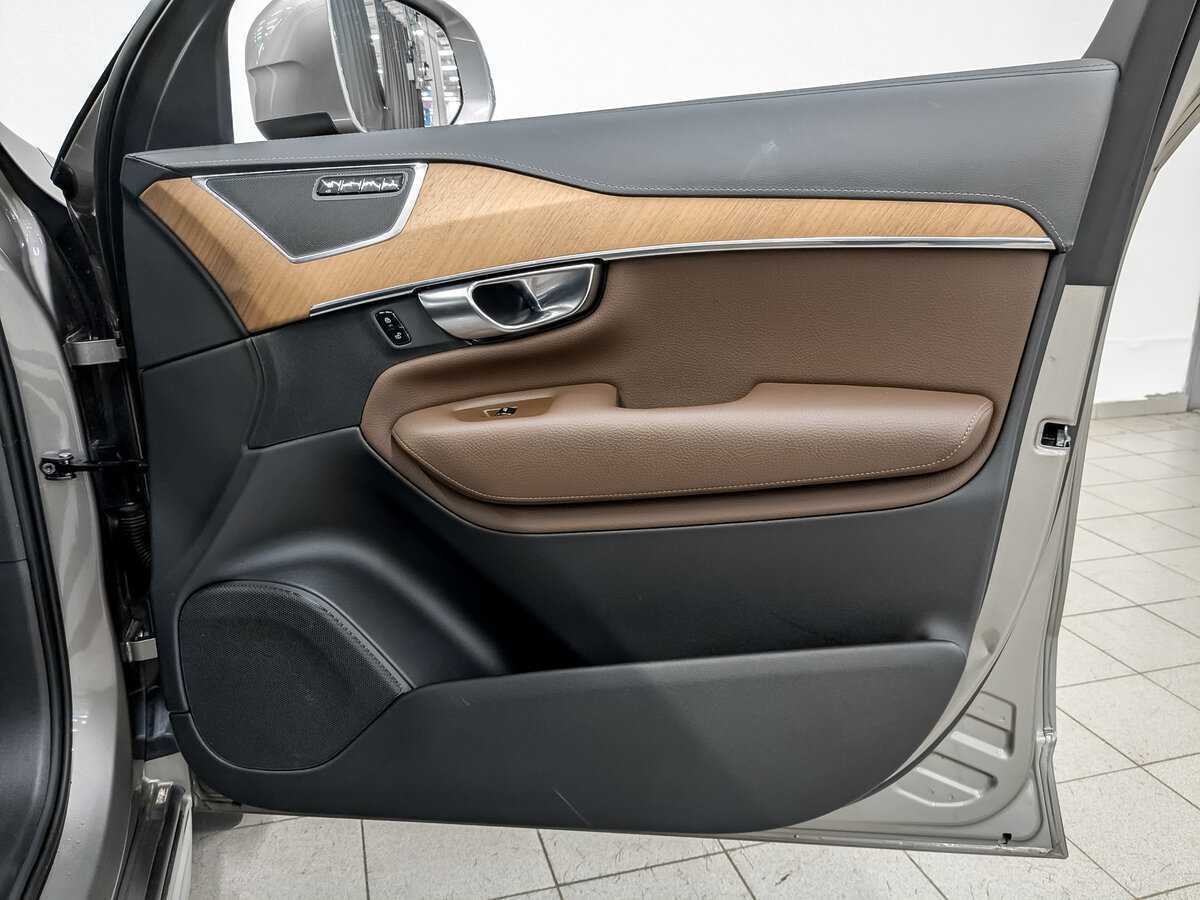 Volvo XC90 2020 года с пробегом. Фото: #23