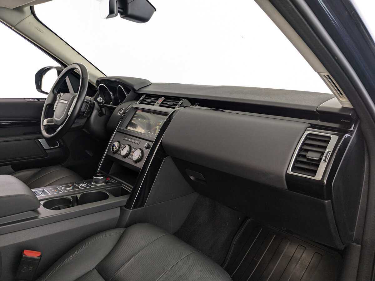 Land Rover Discovery 2019 года с пробегом. Фото: #10
