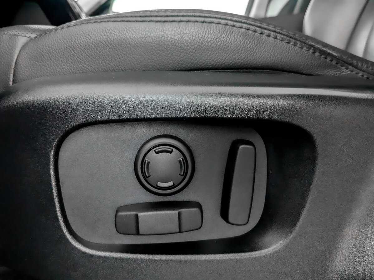 Land Rover Discovery 2019 года с пробегом. Фото: #19
