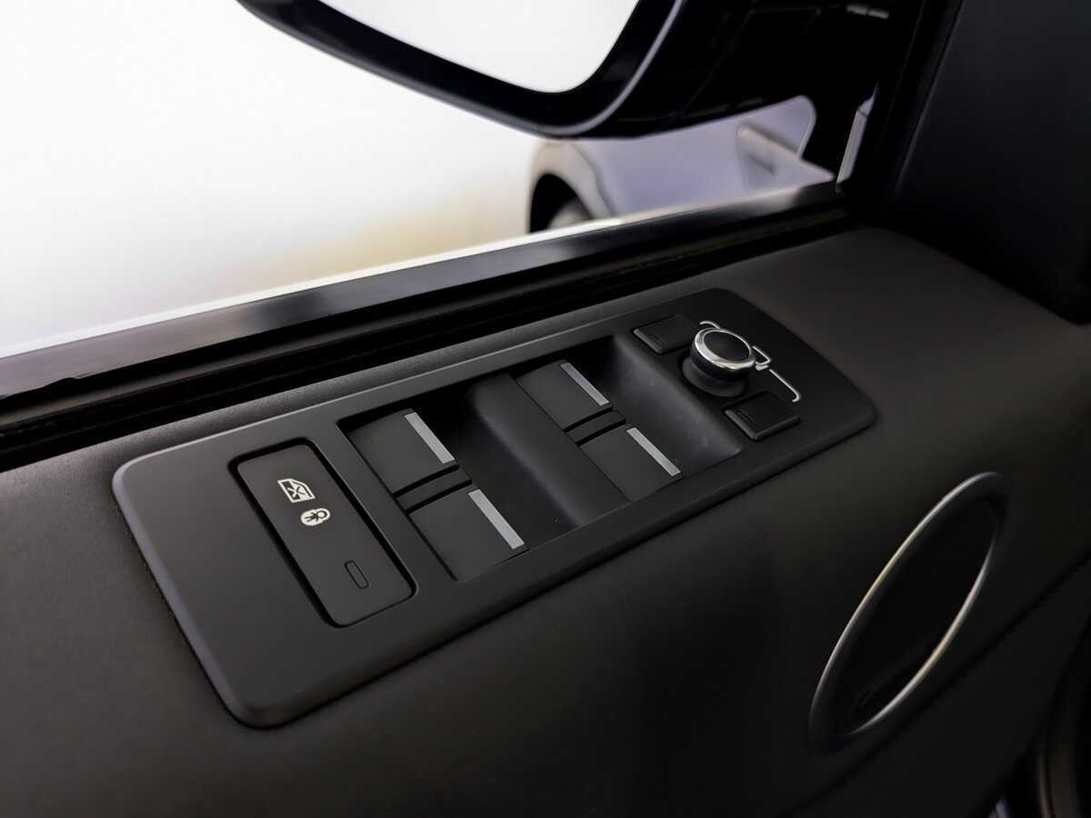 Land Rover Discovery 2019 года с пробегом. Фото: #20